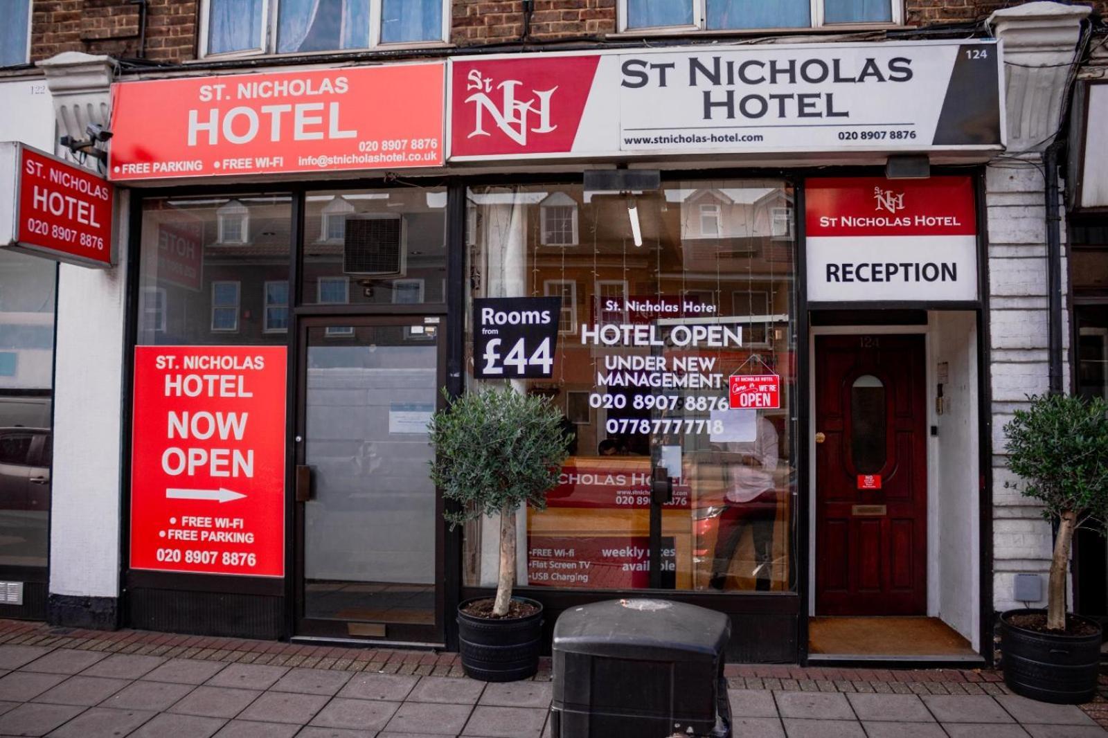 St Nicholas Hotel Хароу Екстериор снимка